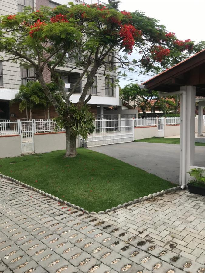 Residencial Cecilia Cruz Villa Bombinhas Exterior photo